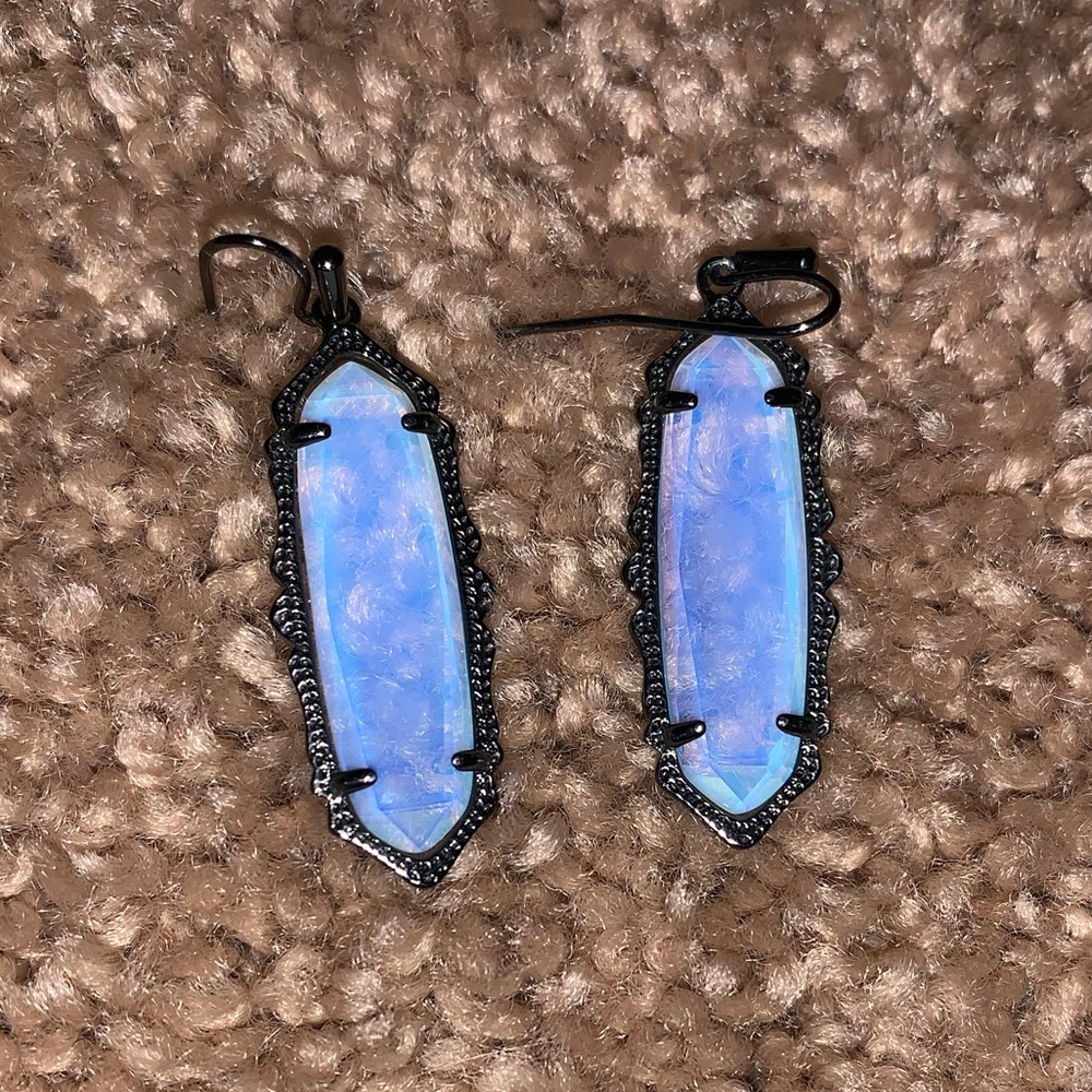 Kendra Scott Francie iridescent gun metal earrings